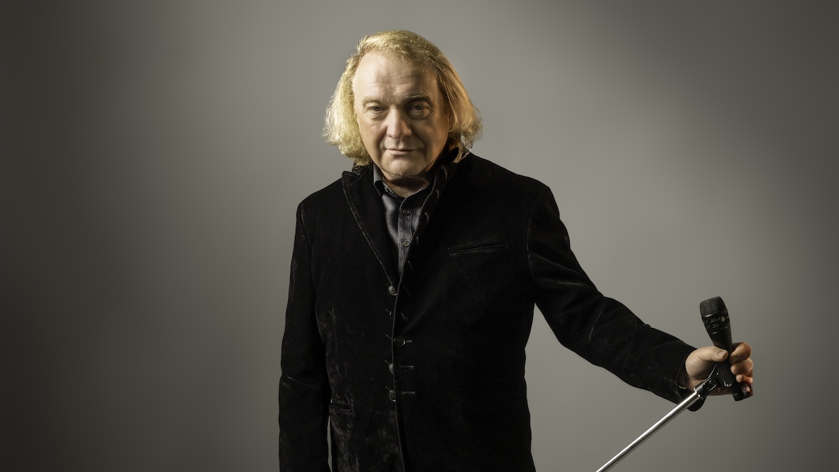 Lou Gramm de Foreigner annonce un nouvel album solo et dévoile le single "Young Love"