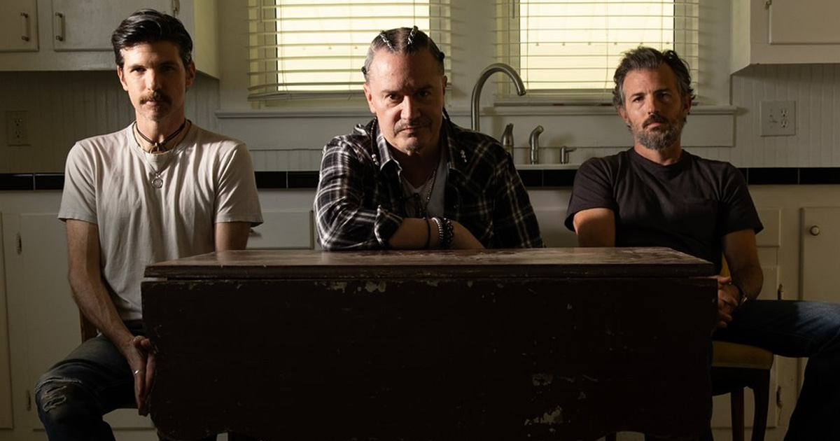 Mike Patton sur l'intégration des frères Avett pour AVTT/PTTN : Podcast