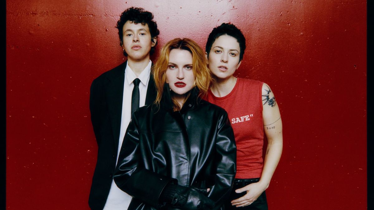 MUNA annonce un nouvel album Dancing on the Wall et partage une nouvelle chanson : diffusez