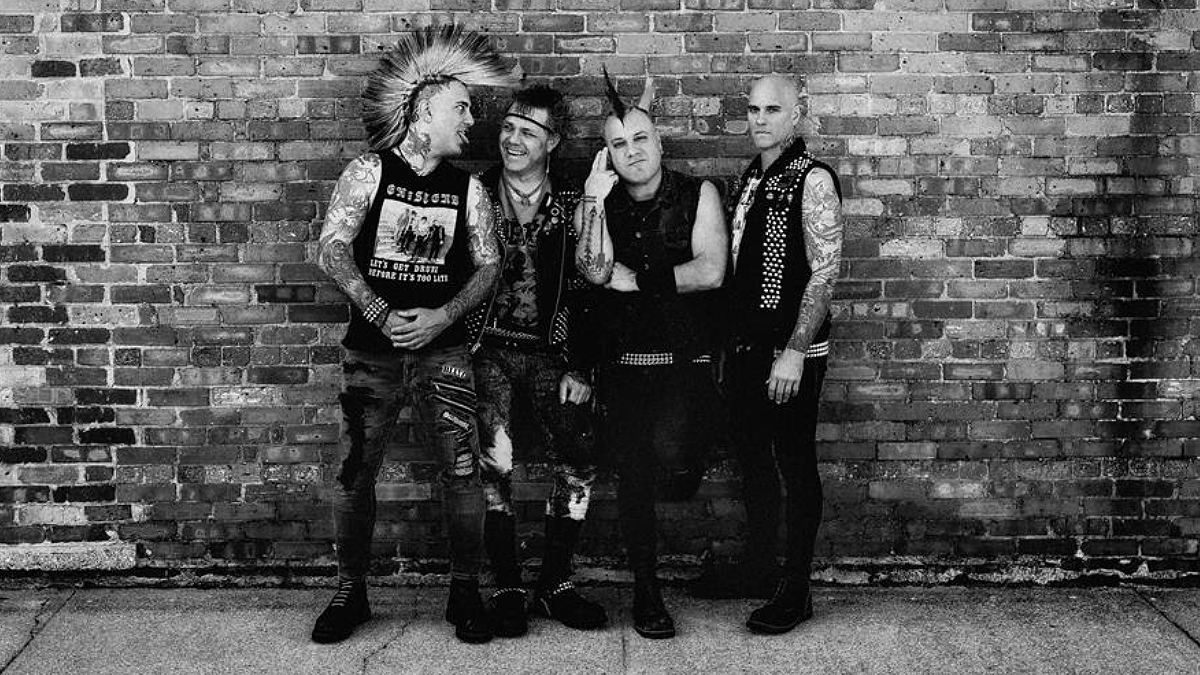 The Casualties annonce un nouvel album et dévoile le titre "Detonate"