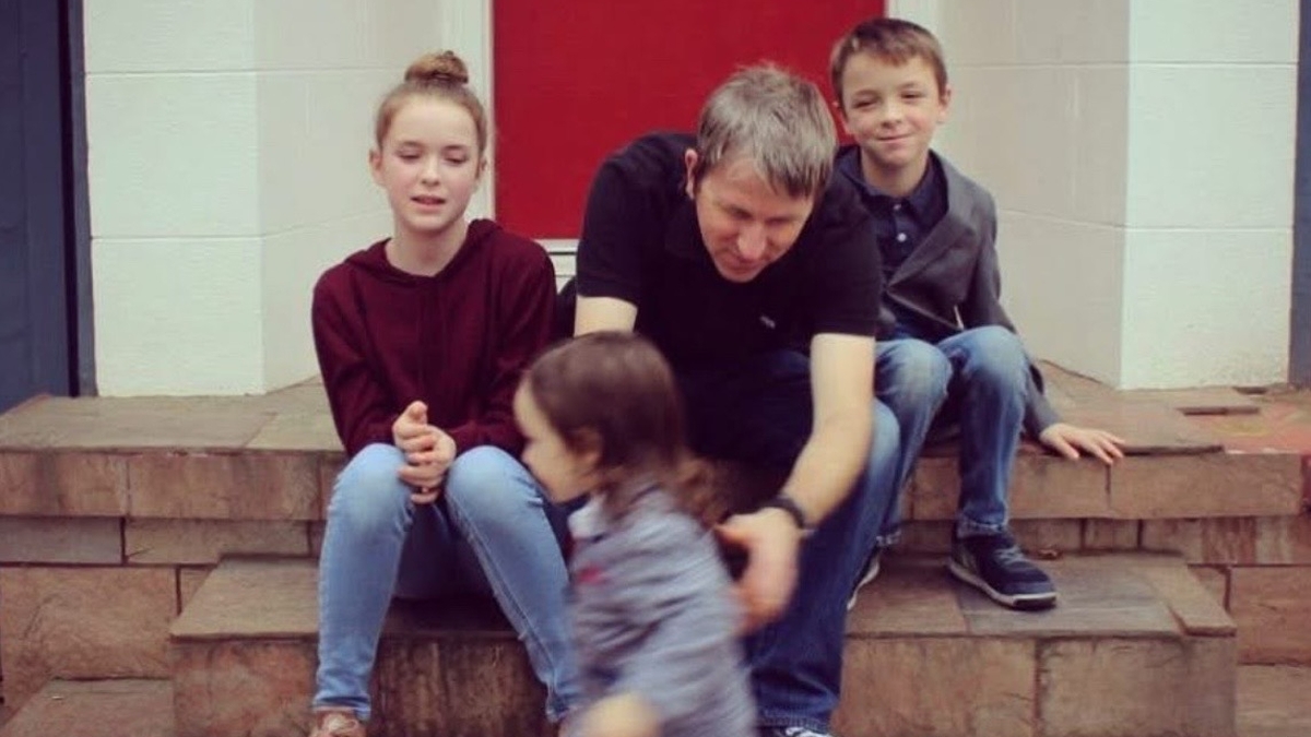 GoFundMe lancé pour la famille du guitariste de CAKE Greg Brown