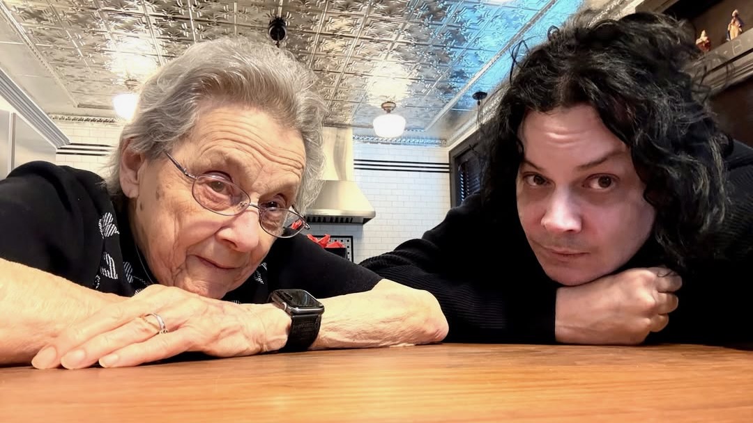 Jack White annonce le décès de Mère Teresa Gillis