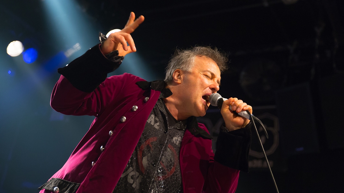 La légende du punk Jello Biafra hospitalisée après avoir subi un accident vasculaire cérébral