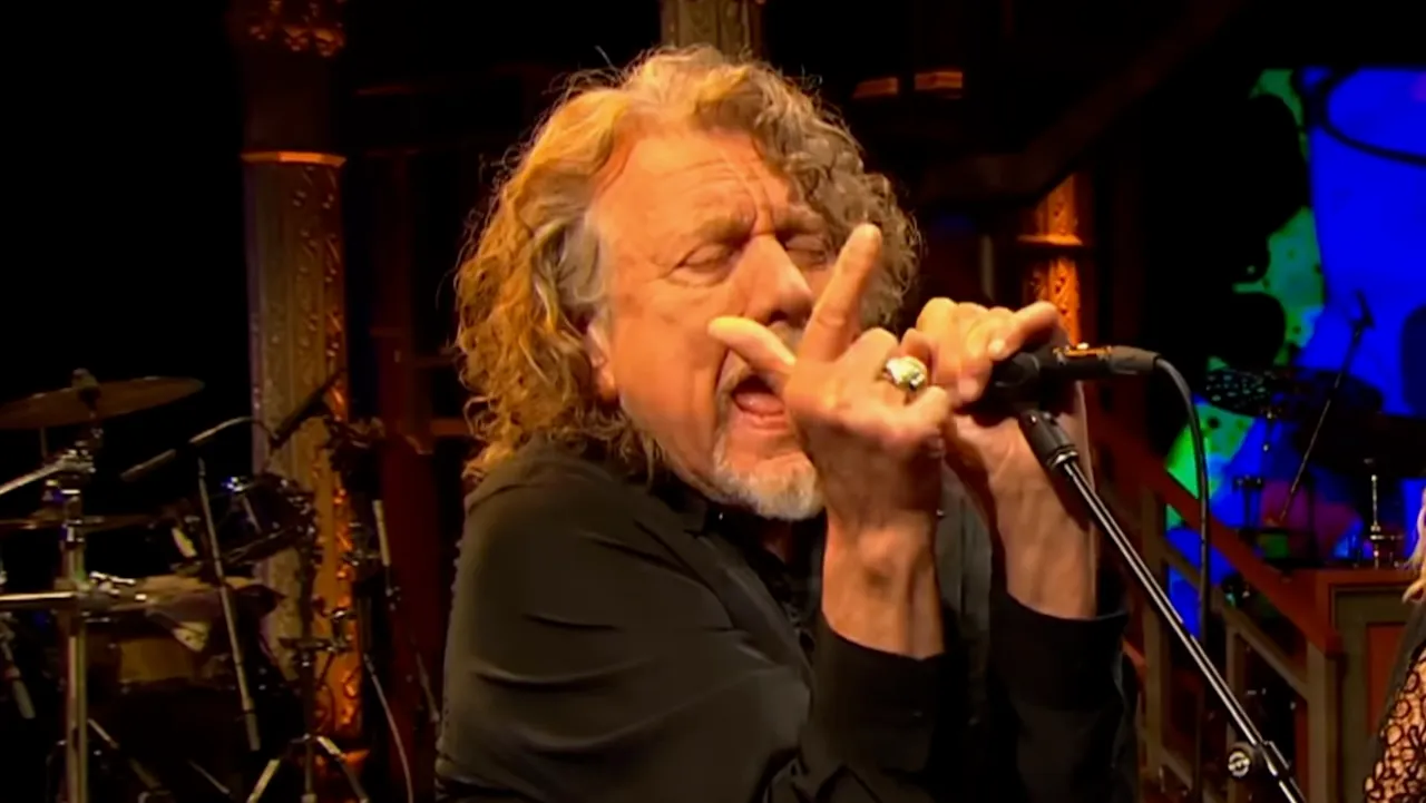 Robert Plant annonce les dates de sa tournée américaine pour l’automne 2026 avec Saving Grace et Suzi Dian