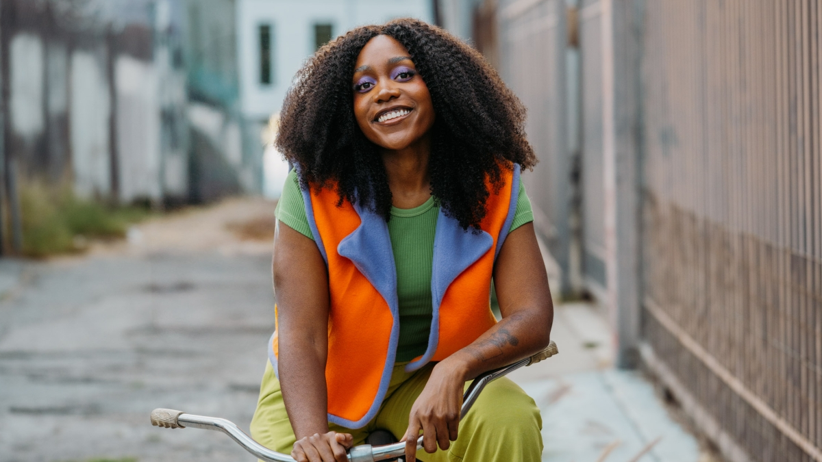 Noname partage une nouvelle chanson "Squatter" avec DRAM : Stream