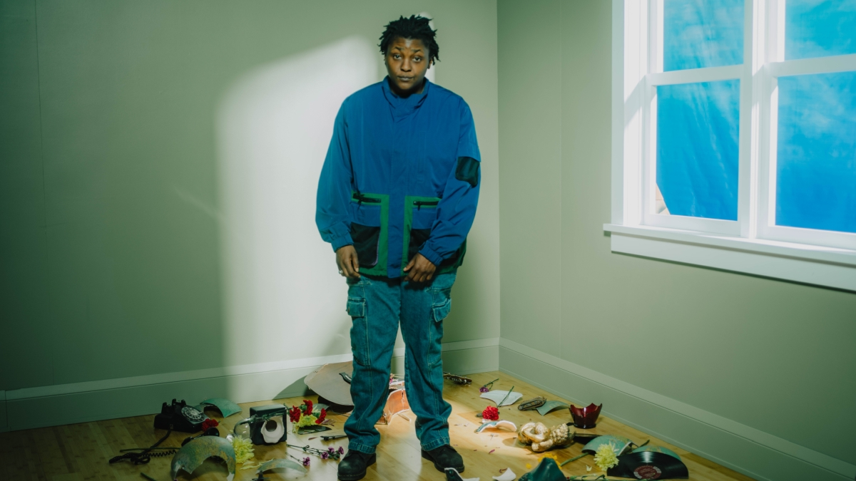 Joy Oladokun annonce un nouvel album Hope Is a Heavy Thing et partage "Kind"