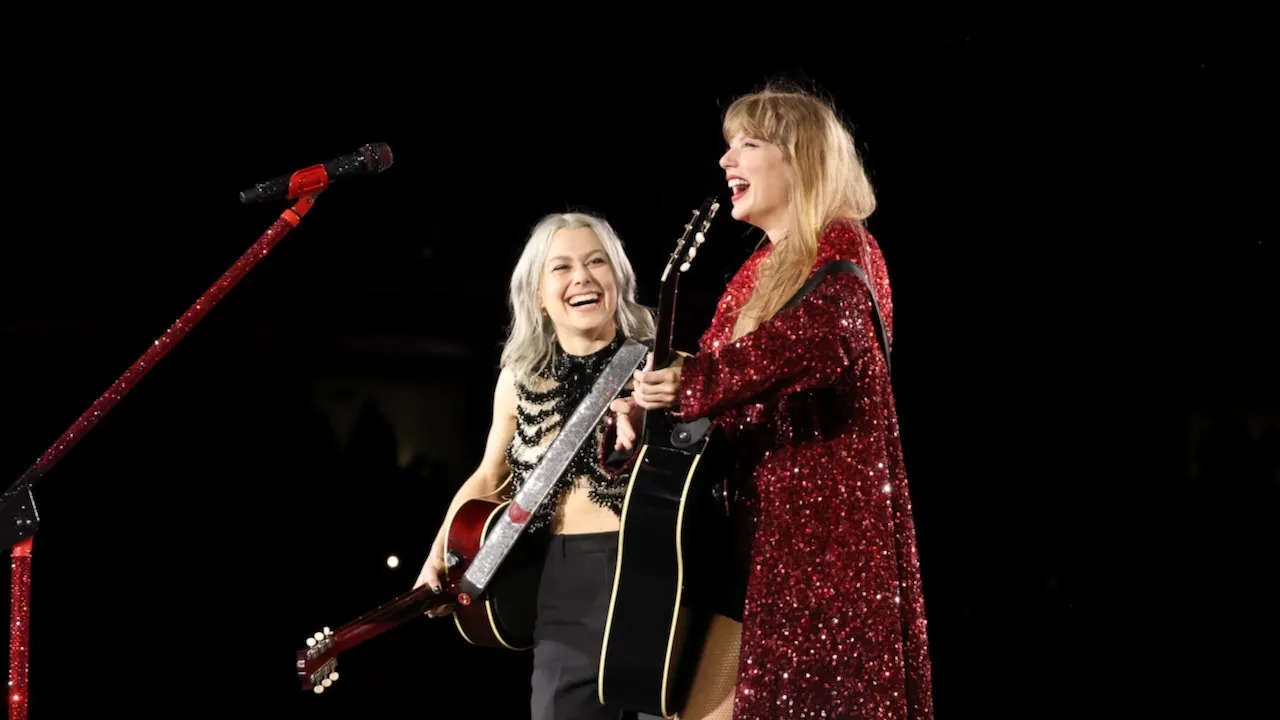 Taylor Swift fait l'éloge du week-end perdu de Phoebe Bridgers : "Un triomphe absolu"
