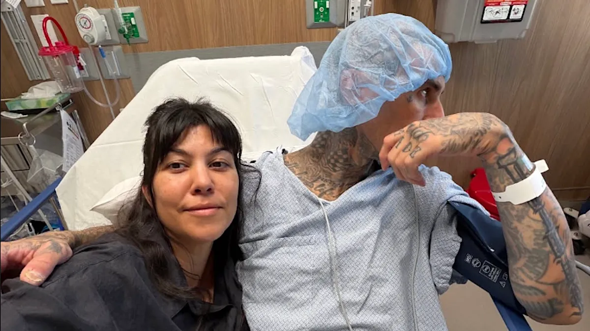 Travis Barker explique son hospitalisation : "Mon bras, ma main et mes doigts sont engourdis"