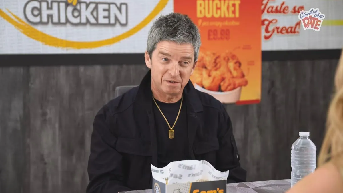Noel Gallagher apparaît sur Chicken Shop Date: Regarder